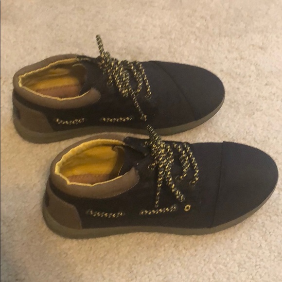 Toms Other - Toms Sneakers Toms Other - Toms Sneakers